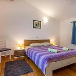 Kika, A New, Modern And Romantic With A Pool Σπίτι διακοπών *