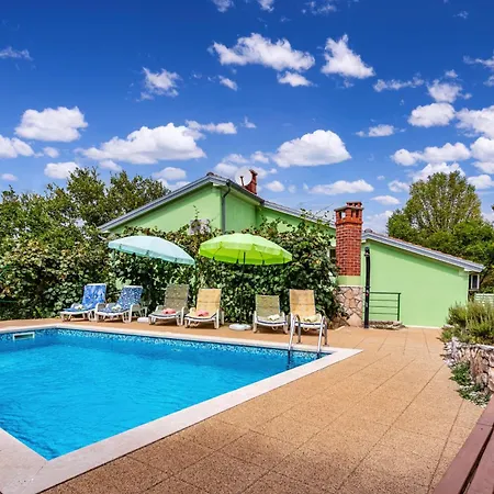 Kika, A New, Modern And Romantic With A Pool