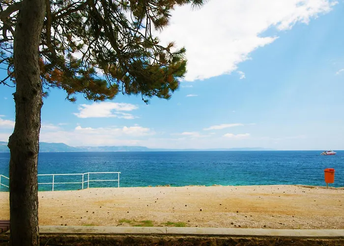 Kika, A New, Modern And Romantic With A Pool