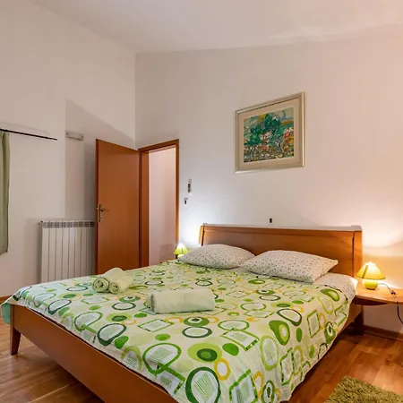 Kika, A New, Modern And Romantic With A Pool Semesterbostad *