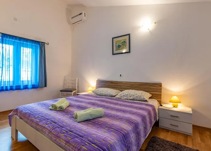 Kika, A New, Modern And Romantic With A Pool * Krapan