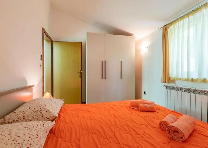 Kika, A New, Modern And Romantic With A Pool Hébergement de vacances Krapan