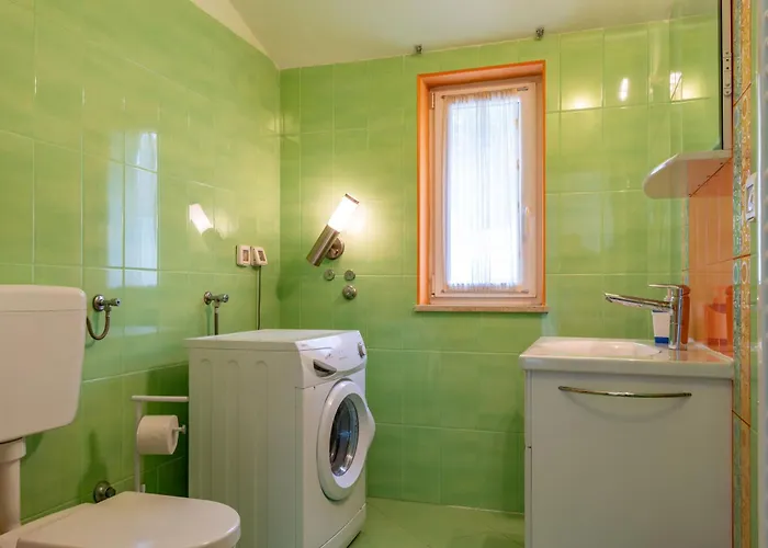 Kika, A New, Modern And Romantic With A Pool * Krapan