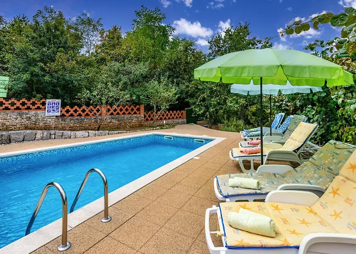 Holiday home Kika, A New, Modern And Romantic With A Pool *